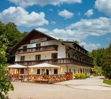 Stiftstaverne Klein Mariazell エクステリア 写真