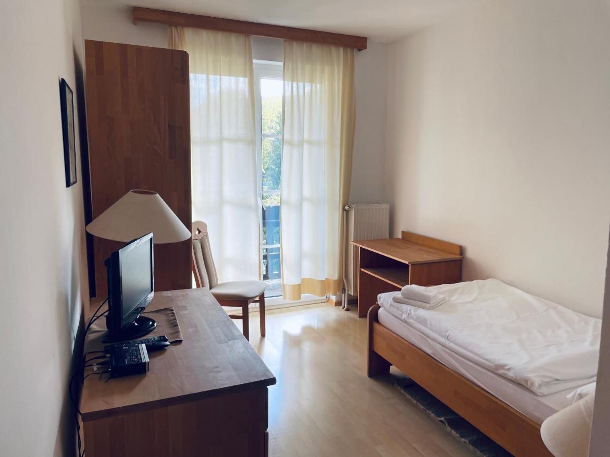 Stiftstaverne Klein Mariazell エクステリア 写真